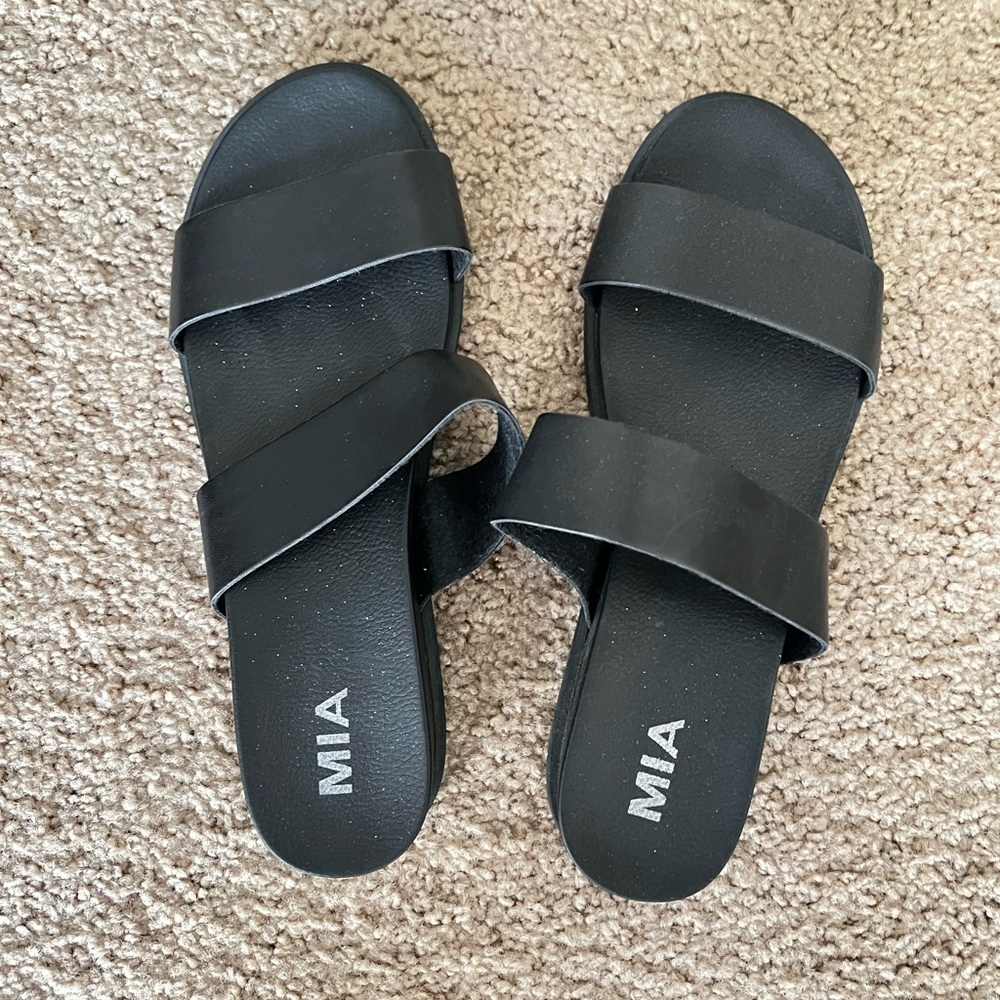 MIA Black Minimalist Slide Sandals